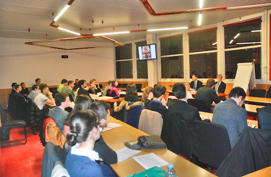 <b></b><br /><br /><br />