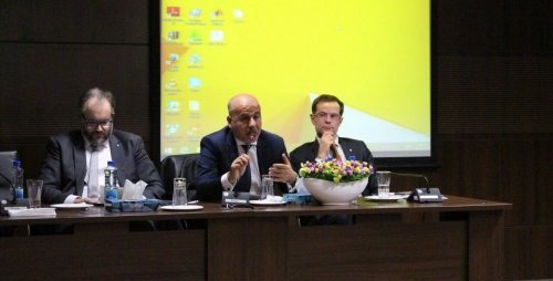 <b>Conférence à l'Université Khatam de Téhéran sur l'arbitrage international 2018</b>